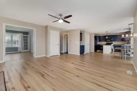 Living - 1508 Biltmore Ct, Normal, IL 61761 photo 4 of 6