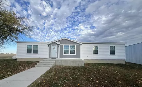 6502 Hawk Rd, Pinckneyville, IL 62274