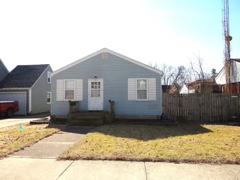 831 Douglas St, Morris, IL 60450