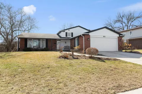 911 E Burr Oak Dr, Arlington Heights, IL 60004