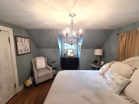 Bedroom - 907 W Hovey Ave, Normal, IL 61761 photo 2 of 11