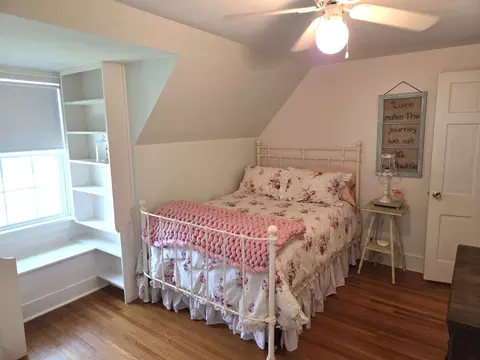Bedroom - 907 W Hovey Ave, Normal, IL 61761 photo 9 of 11