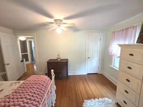 Bedroom - 907 W Hovey Ave, Normal, IL 61761 photo 10 of 11