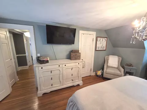 Bedroom - 907 W Hovey Ave, Normal, IL 61761 photo 3 of 11