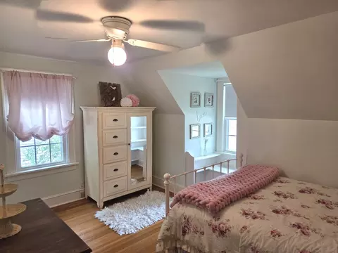 Bedroom - 907 W Hovey Ave, Normal, IL 61761 photo 8 of 11