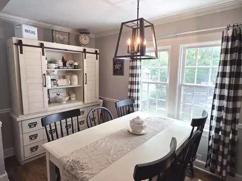 Dining - 907 W Hovey Ave, Normal, IL 61761 photo 3 of 3