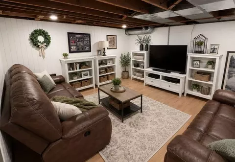 Living - 907 W Hovey Ave, Normal, IL 61761 photo 7 of 7