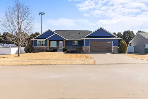 901 2nd Ave, Durant, IA 52747