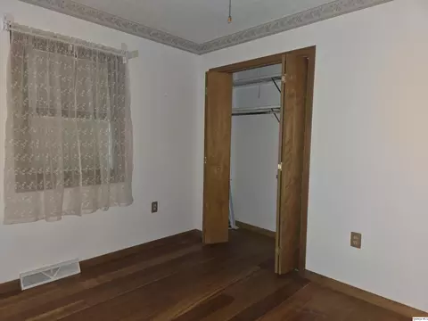 239 Rogers Rd, Carthage, IL 62321 photo 16