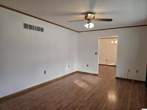 239 Rogers Rd, Carthage, IL 62321 photo 10