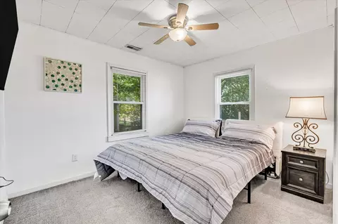 Bedroom - 3229 66th Ave, Moline, IL 61265 photo 1 of 10