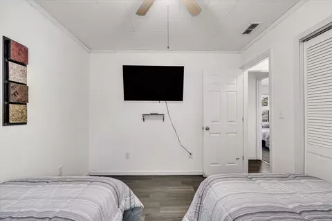 Bedroom - 3229 66th Ave, Moline, IL 61265 photo 9 of 10