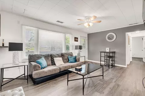 Living - 3229 66th Ave, Moline, IL 61265 photo 2 of 5