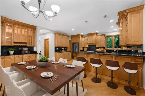 Dining - 1017 E Red Oak St, Addison, IL 60101 photo 2 of 2