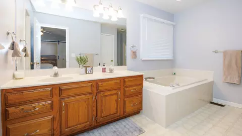 34 Downing Cir, Bloomington, IL 61704 photo 37