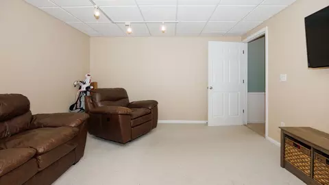 34 Downing Cir, Bloomington, IL 61704 photo 43