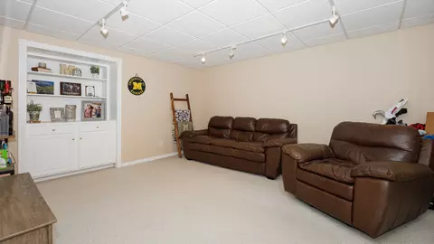 34 Downing Cir, Bloomington, IL 61704 photo 41