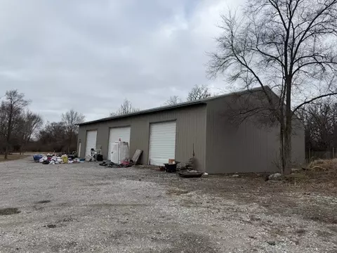 13879 W Il Route 173 Hwy, Wadsworth, IL 60083