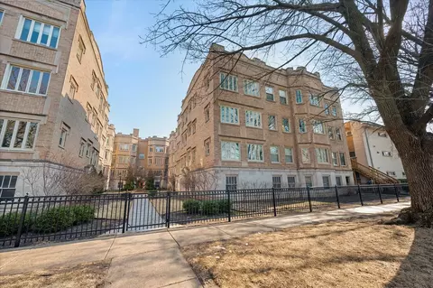 4211 N Paulina St #3B, Chicago, IL 60613