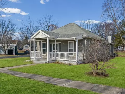 103 E Griggs St, Mansfield, IL 61854 photo 3