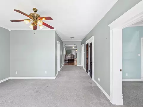 103 E Griggs St, Mansfield, IL 61854 photo 4