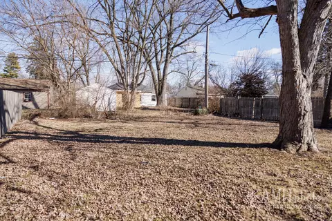 Exterior - 762 N Webster Cir, Kankakee, IL 60901 photo 8 of 12