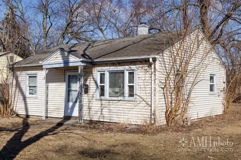 Exterior - 762 N Webster Cir, Kankakee, IL 60901 photo 5 of 12