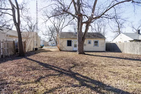 Exterior - 762 N Webster Cir, Kankakee, IL 60901 photo 10 of 12