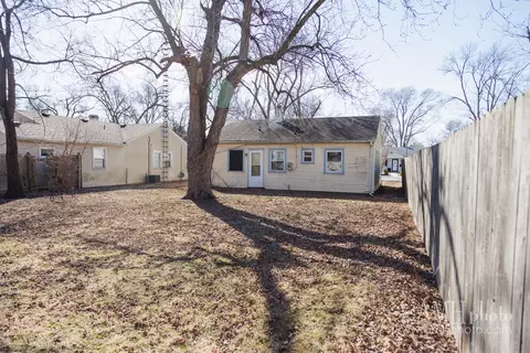 Exterior - 762 N Webster Cir, Kankakee, IL 60901 photo 9 of 12