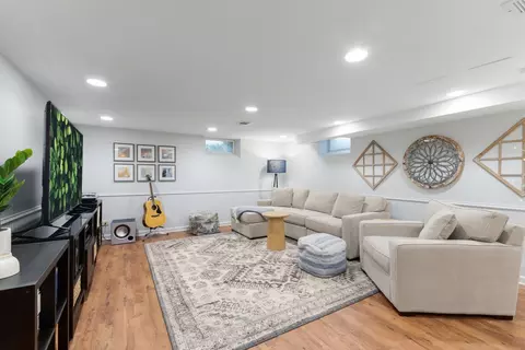Living - Undisclosed, Wheaton, IL 60189 photo 3 of 3