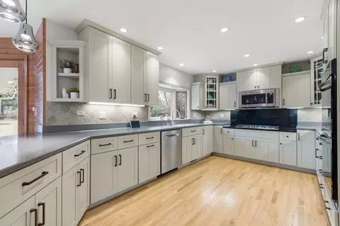 Kitchen - Undisclosed, Wheaton, IL 60189 photo 2 of 3
