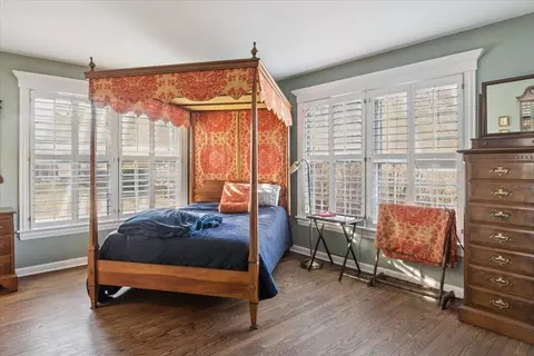Bedroom - 58 E Laurel Ave, Lake Forest, IL 60045 photo 2 of 2