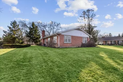 Exterior - 58 E Laurel Ave, Lake Forest, IL 60045 photo 3 of 6