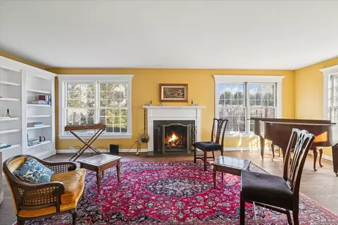Living - 58 E Laurel Ave, Lake Forest, IL 60045 photo 2 of 3