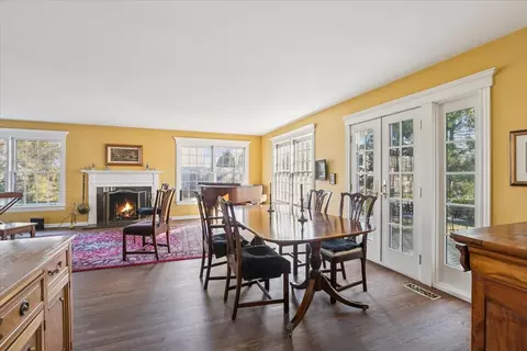 Dining - 58 E Laurel Ave, Lake Forest, IL 60045 photo 1 of 3