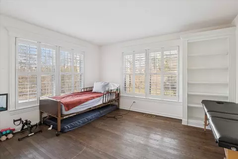 Bedroom - 58 E Laurel Ave, Lake Forest, IL 60045 photo 1 of 2