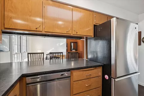 Kitchen - 58 E Laurel Ave, Lake Forest, IL 60045 photo 5 of 5