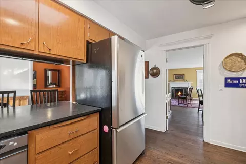 Kitchen - 58 E Laurel Ave, Lake Forest, IL 60045 photo 4 of 5