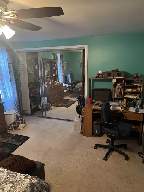 Bedroom - 1792 Williamsburg Dr, Hoffman Estates, IL 60169 photo 1 of 1