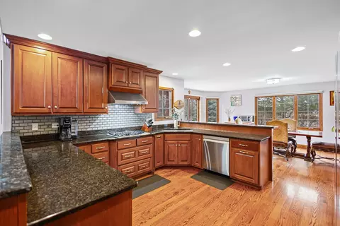 Kitchen - 12002 Ashbrook Ln, Mokena, IL 60448 photo 2 of 4