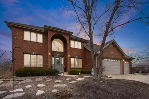 Exterior - 12002 Ashbrook Ln, Mokena, IL 60448 photo 2 of 3