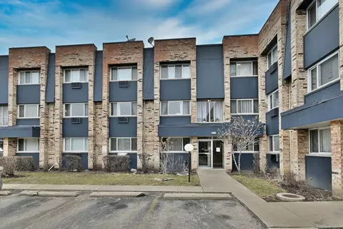 8637 12 W Foster Ave #1B, Chicago, IL 60656