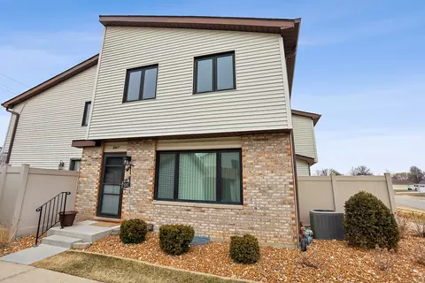 1067 Southgate Rd, New Lenox, IL 60451