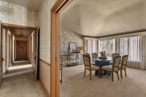Entry Way - 3108 26th St, Moline, IL 61265 photo 5 of 5