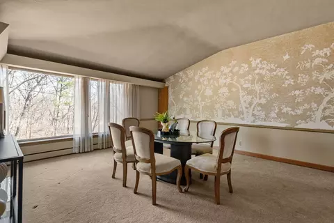 Dining - 3108 26th St, Moline, IL 61265 photo 2 of 4