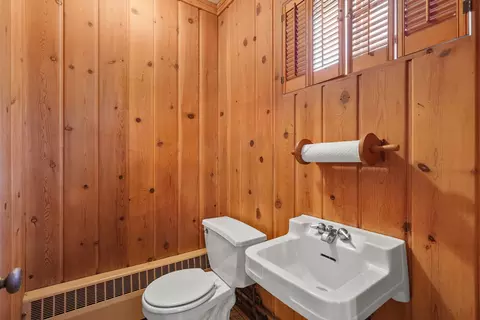 Bath - 3108 26th St, Moline, IL 61265 photo 4 of 4