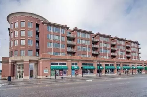 6000 N Cicero Ave #301, Chicago, IL 60646