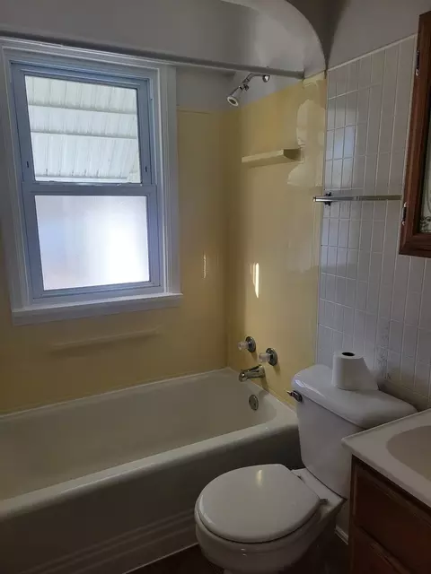 Bath - 3607 26th St, Moline, IL 61265 photo 1 of 1