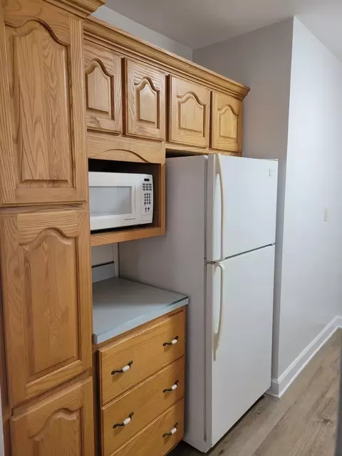 Kitchen - 3607 26th St, Moline, IL 61265 photo 2 of 2