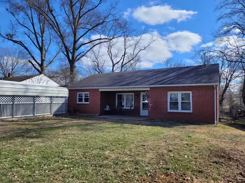 921 Airport Rd, Mount Vernon, IL 62864